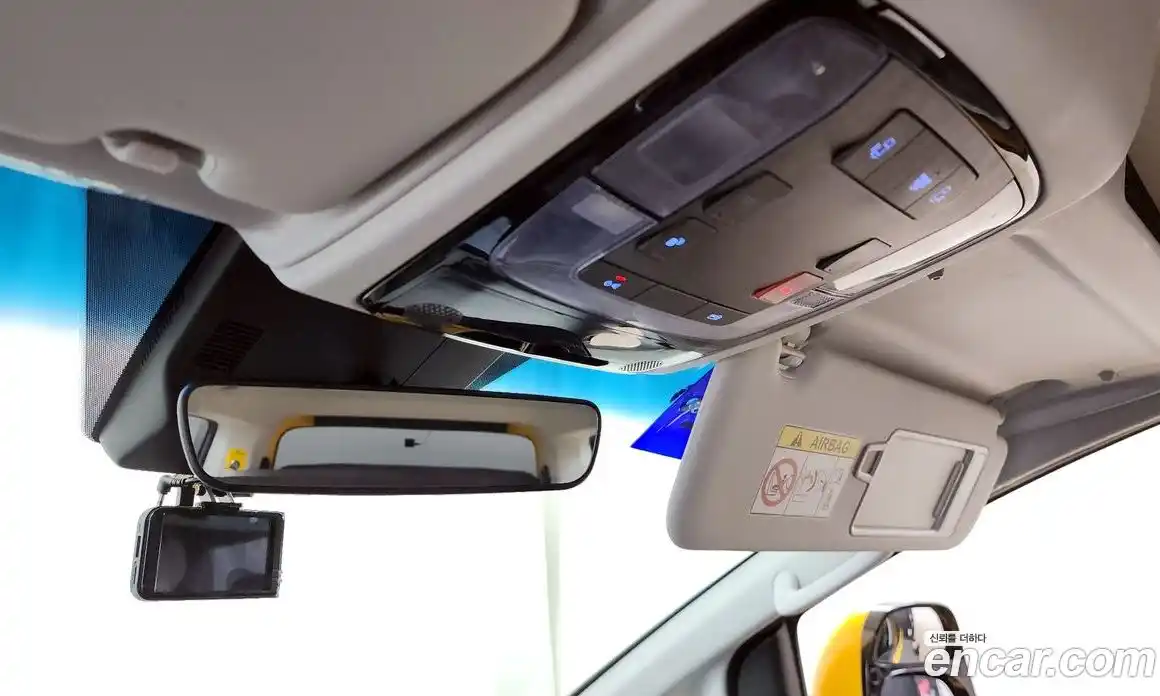 Hyundai Staria 2024 3.5 Автомат в Москве № 756353, фото 17