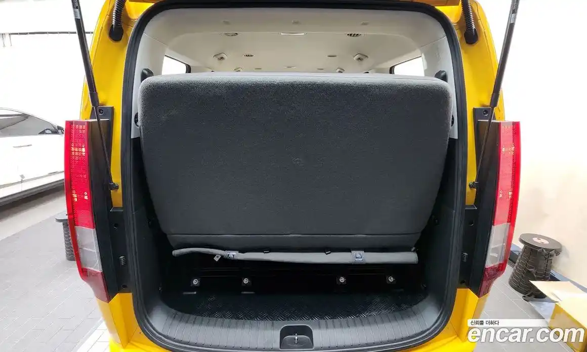 Hyundai Staria 2024 3.5 Автомат в Москве № 756353, фото 20