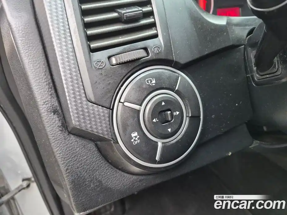 SsangYong Korando 2015 2.0 Автомат в Москве № 756909, фото 13