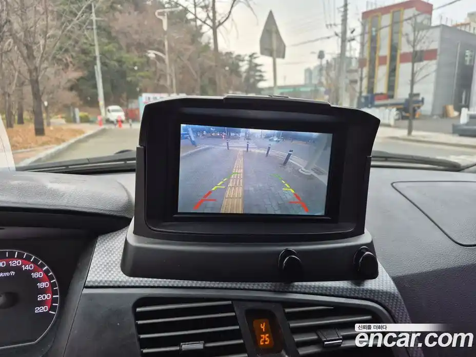 SsangYong Korando 2015 2.0 Автомат в Москве № 756909, фото 16