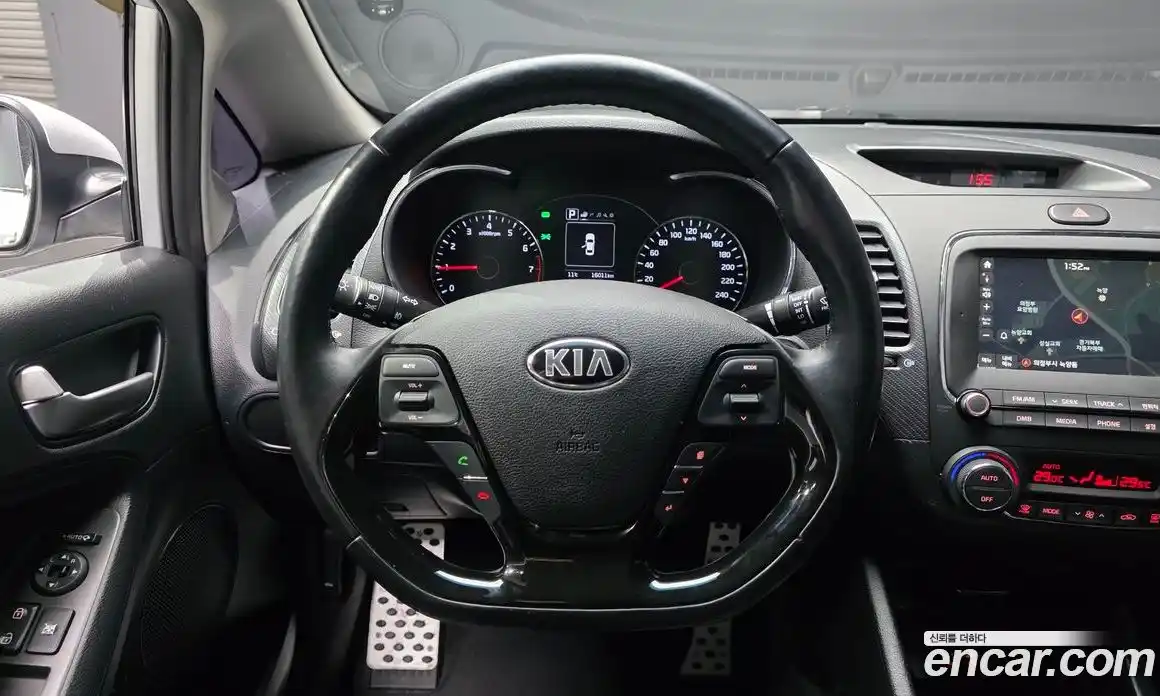 Kia K3 2016 1.6 Автомат в Москве № 757423, фото 13