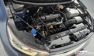 Kia Stonic 2020 1.4 Автомат в Москве № 757510, миниатюра 5