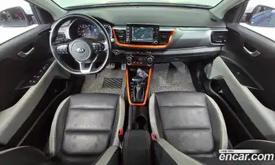 Kia Stonic 2020 1.4 Автомат в Москве № 757510, миниатюра 6