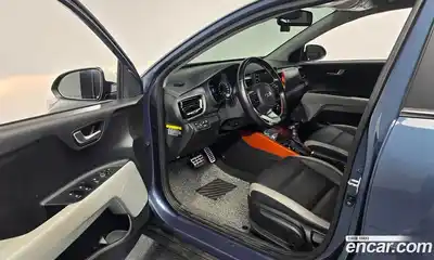 Kia Stonic 2020 1.4 Автомат в Москве № 757510, миниатюра 9