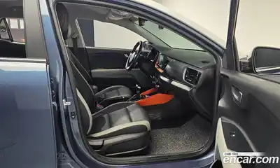 Kia Stonic 2020 1.4 Автомат в Москве № 757510, миниатюра 10