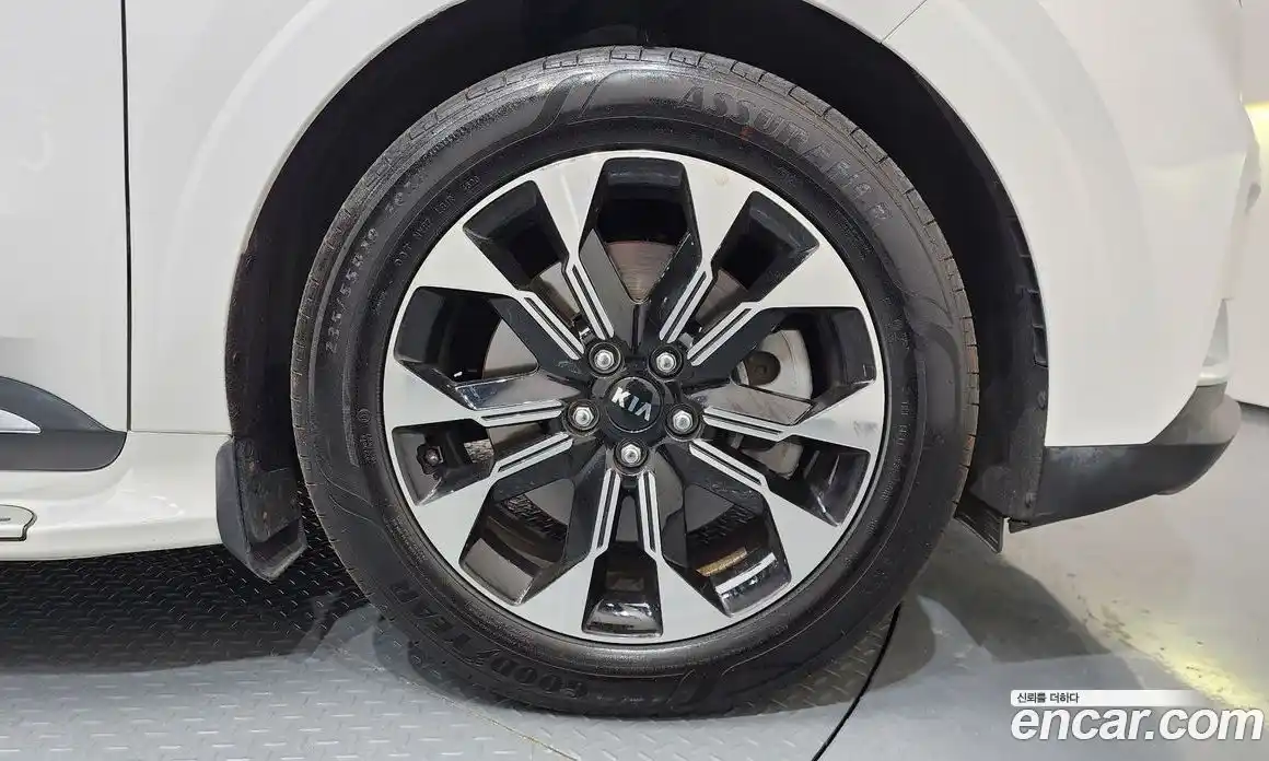 Kia Canival 2021 2.2 Автомат в Москве № 758252, фото 5