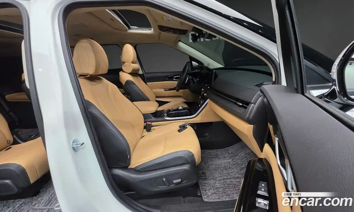 Kia Canival 2023 3.5 Автомат в Москве № 758274, фото 10