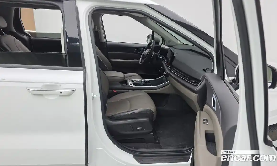 Kia Canival 2024 2.2 Автомат в Москве № 758672, фото 11