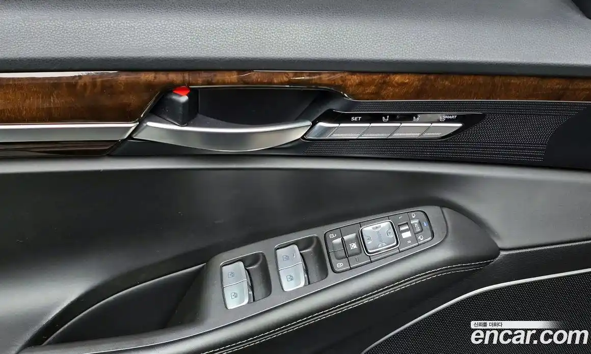 Genesis EQ900 2017 3.8 Автомат в Москве № 758938, фото 18