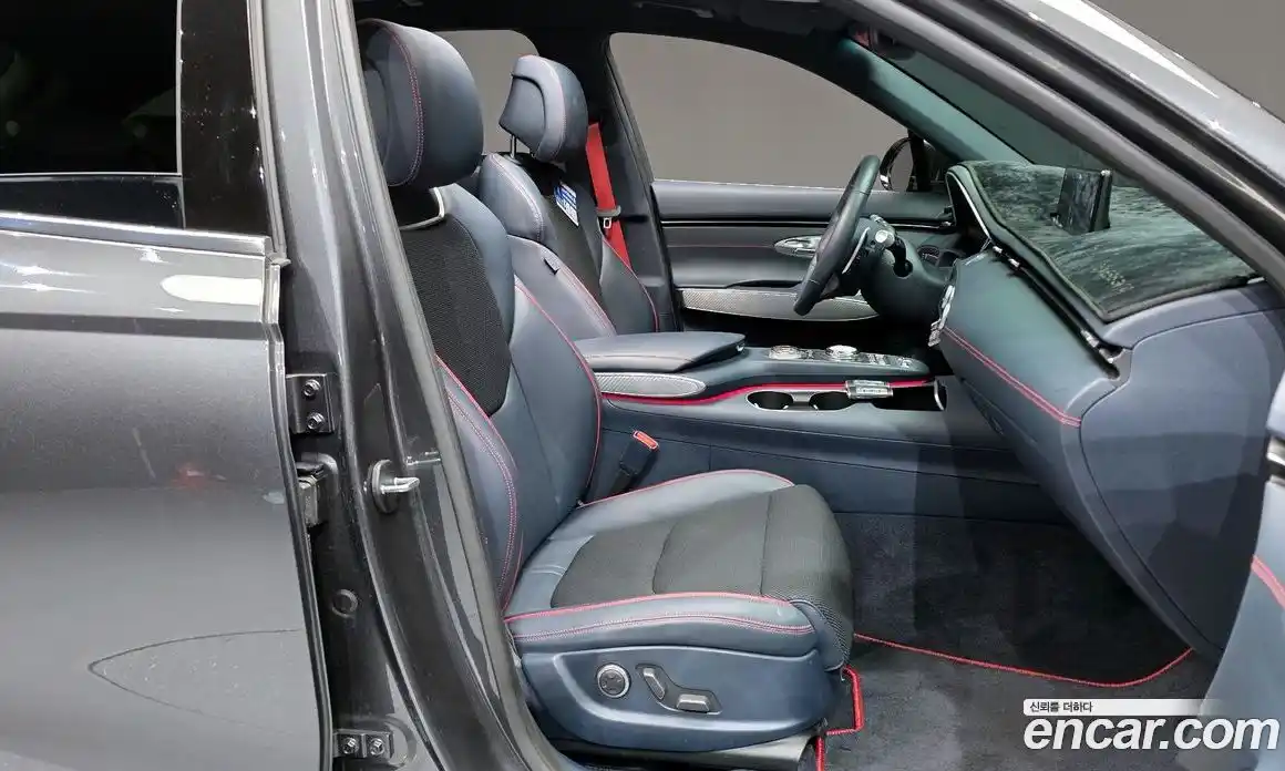 Genesis GV70 2021 2.5 Автомат в Москве № 759058, фото 11