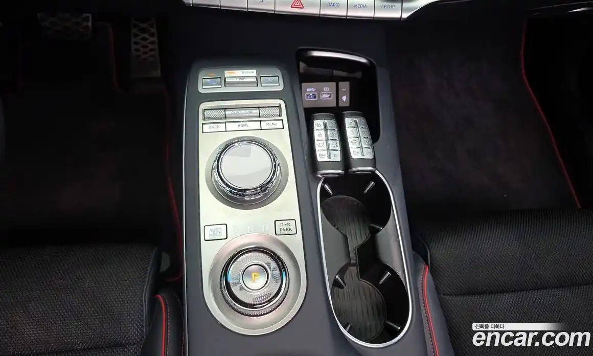 Genesis GV70 2021 2.5 Автомат в Москве № 759058, фото 9