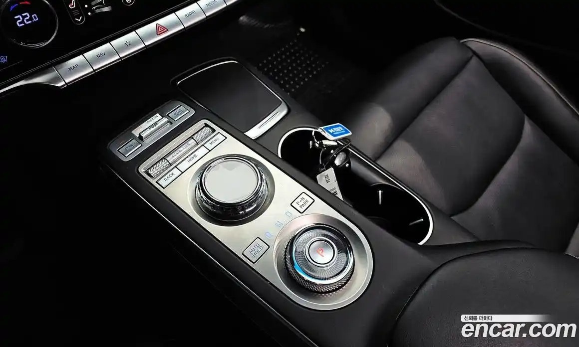 Genesis GV70 2021 2.2 Автомат в Москве № 759225, фото 9