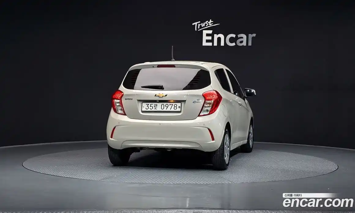 Chevrolet Spark 2016 1.0 Автомат в Москве № 760756, фото 4