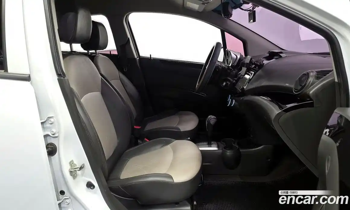 Chevrolet Spark 2015 1.0 Автомат в Москве № 760911, фото 11