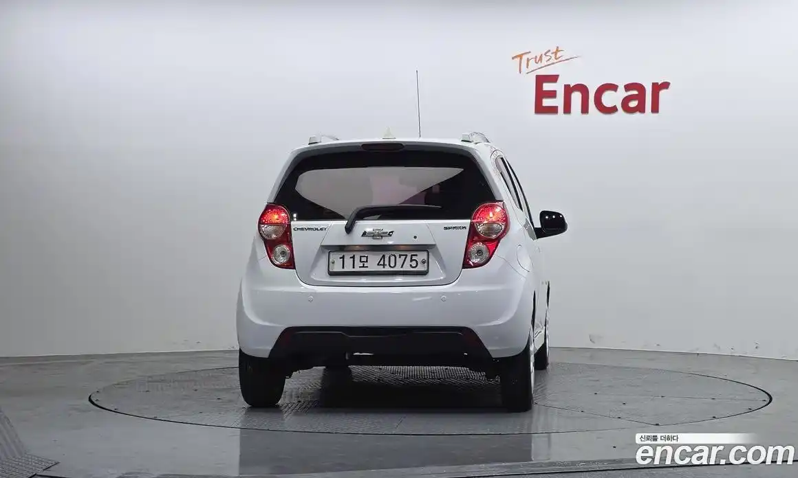 Chevrolet Spark 2015 1.0 Автомат в Москве № 760911, фото 4