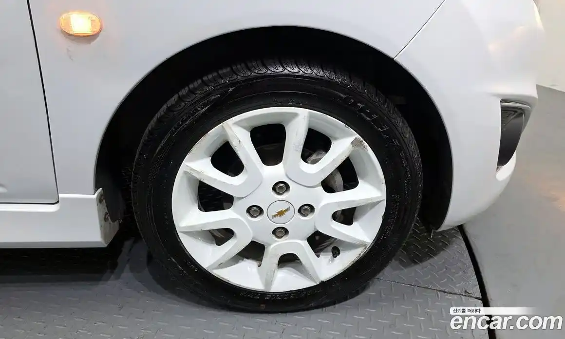 Chevrolet Spark 2015 1.0 Автомат в Москве № 760911, фото 5