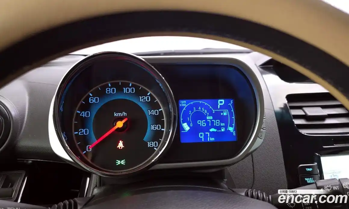 Chevrolet Spark 2015 1.0 Автомат в Москве № 760911, фото 8