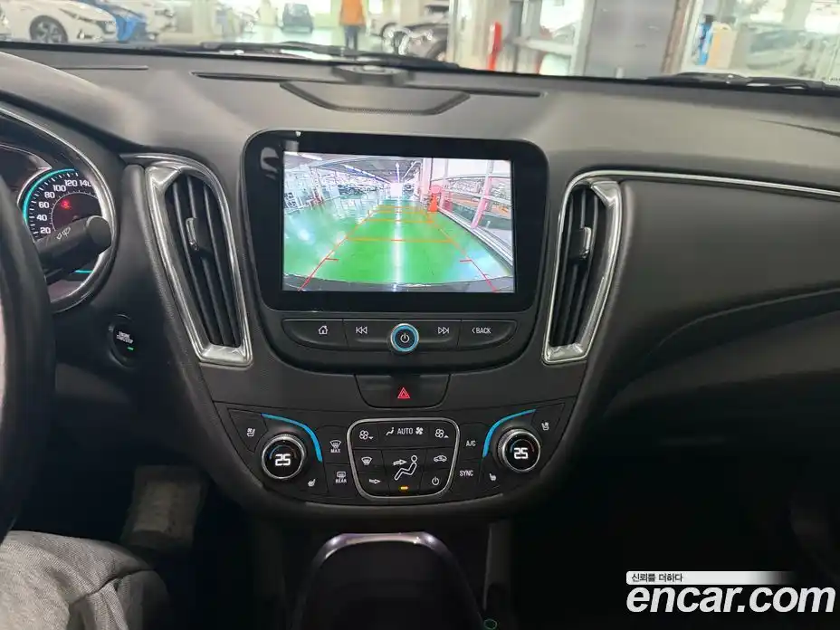 Chevrolet Malibu 2017 2.0 Автомат в Москве № 760963, фото 12