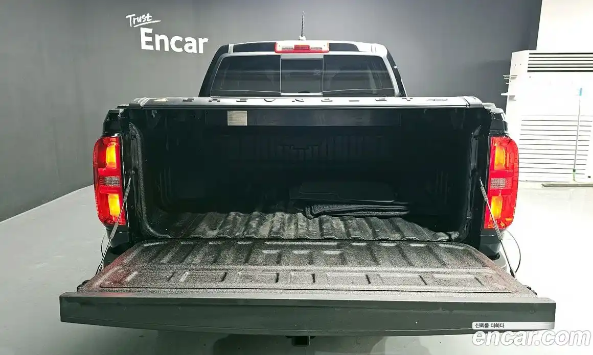 Chevrolet Colorado 2021 3.6 Автомат в Москве № 760978, фото 19