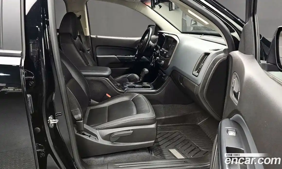 Chevrolet Colorado 2021 3.6 Автомат в Москве № 760978, фото 10