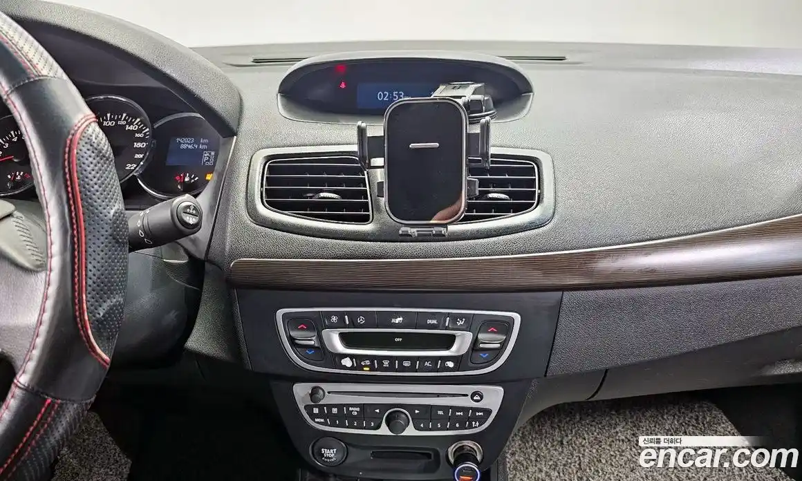 Renault SM3 2010 1.6 гидро в Москве № 761233, фото 14