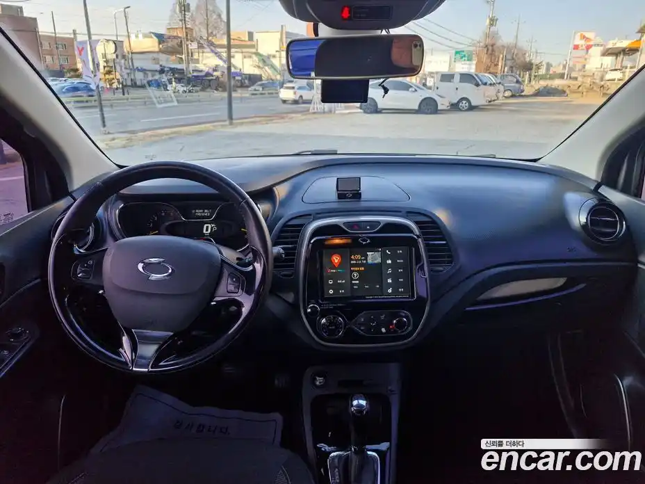 Renault QM3 2016 1.5 Автомат в Москве № 761858, фото 11