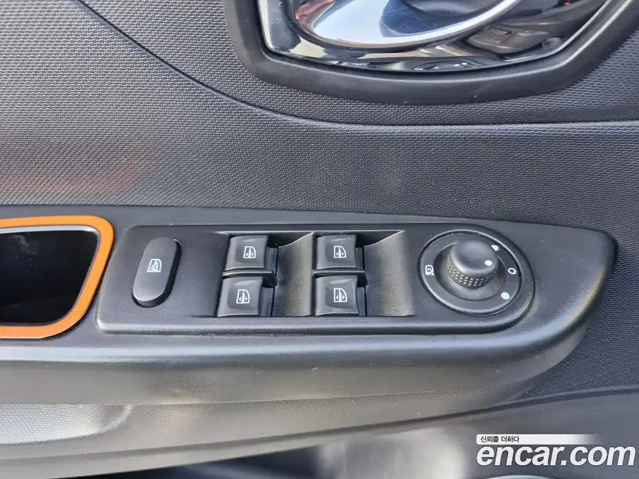 Renault QM3 2016 1.5 Автомат в Москве № 761858, фото 15