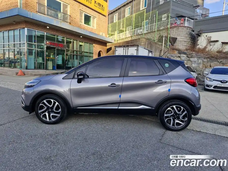 Renault QM3 2016 1.5 Автомат в Москве № 761858, фото 8