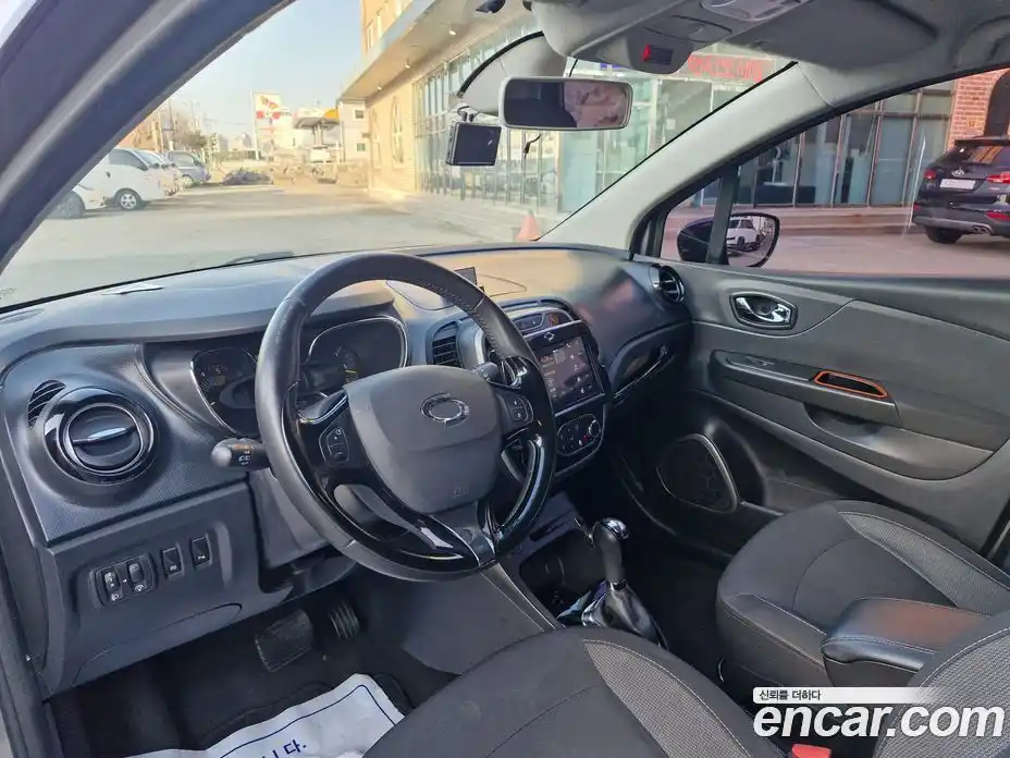 Renault QM3 2016 1.5 Автомат в Москве № 761858, фото 9