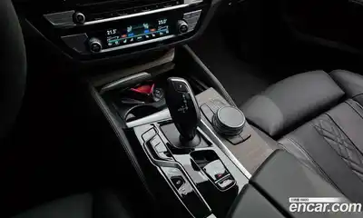 BMW 6-Series 2023 2.0 гидро в Москве № 762510, миниатюра 9