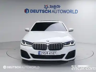 BMW 5-Series, 2023