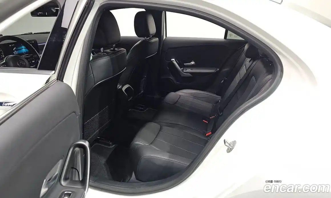 Mercedes-Benz A-Class 2022 2.0 Автомат в Москве № 763722, фото 18