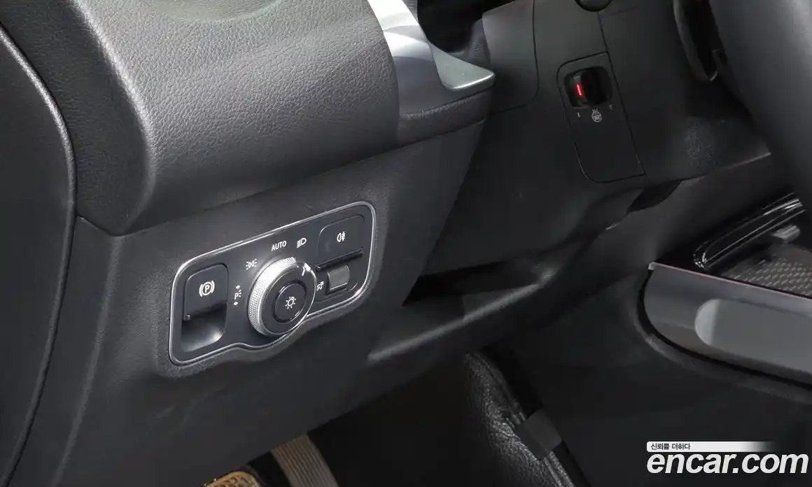 Mercedes-Benz GLB-Class 2024 1.9 Автомат в Москве № 763959, фото 16