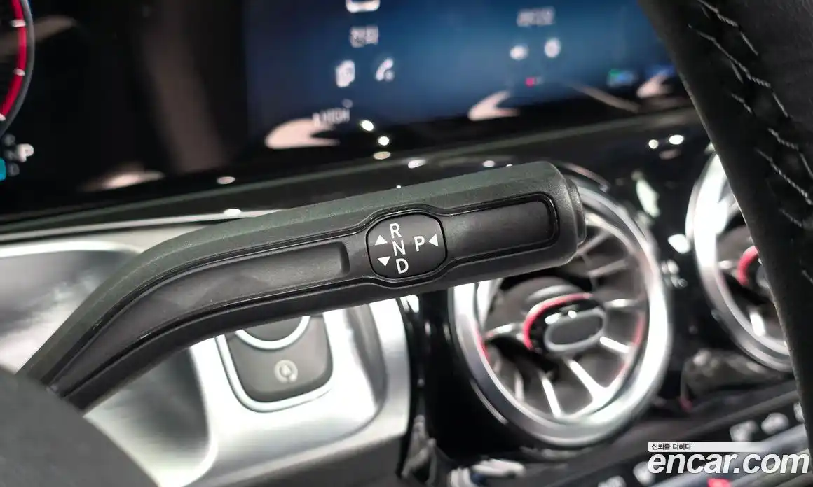 Mercedes-Benz GLB-Class 2024 1.9 Автомат в Москве № 763959, фото 9