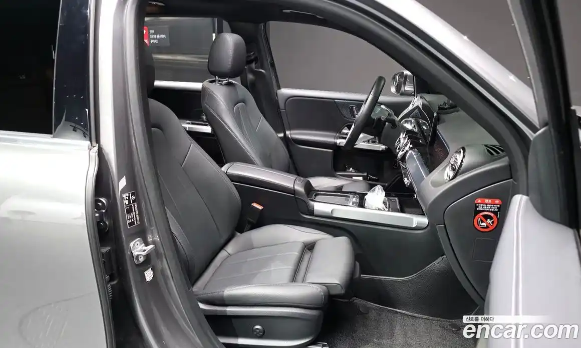 Mercedes-Benz GLB-Class 2024 1.9 Автомат в Москве № 763959, фото 10