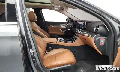 Mercedes-Benz E-Class 2017 2.0 Автомат в Москве № 764345, миниатюра 11