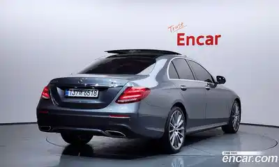 Mercedes-Benz E-Class 2017 2.0 Автомат в Москве № 764345, миниатюра 2