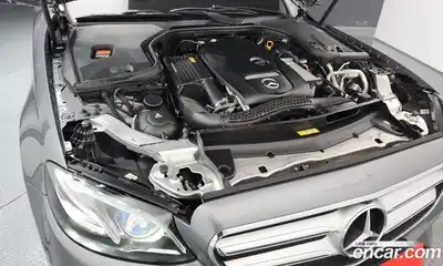 Mercedes-Benz E-Class 2017 2.0 Автомат в Москве № 764345, миниатюра 6