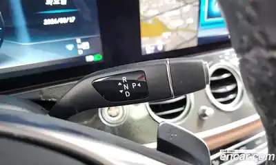 Mercedes-Benz E-Class 2017 2.0 Автомат в Москве № 764345, миниатюра 9