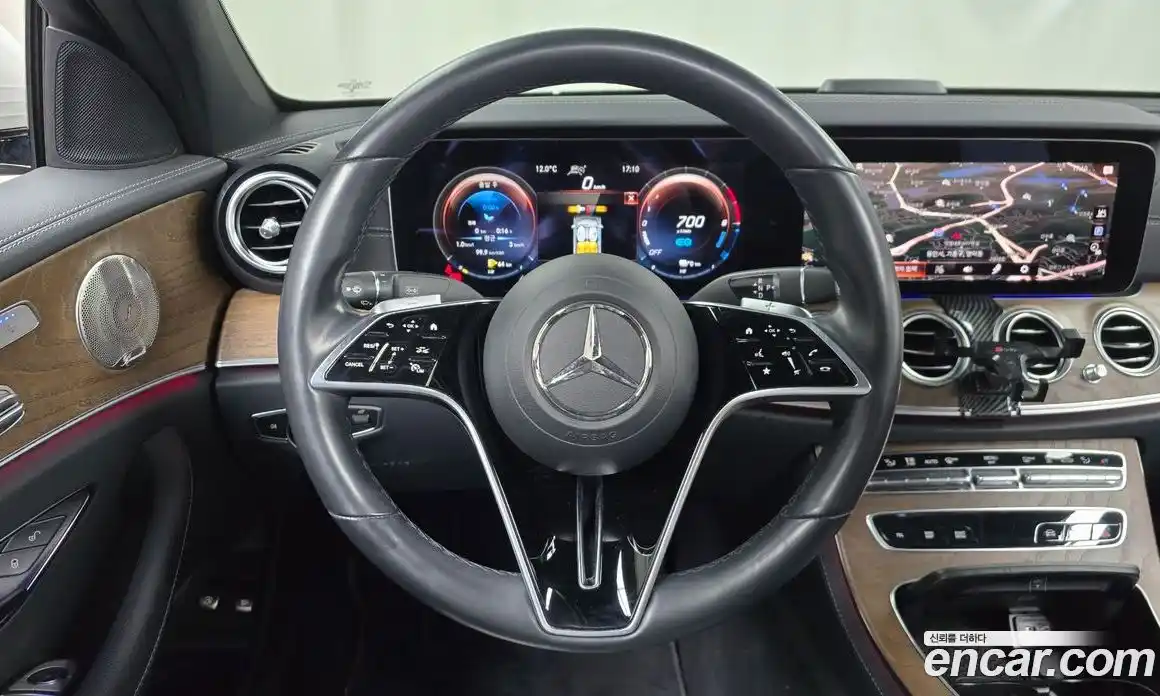 Mercedes-Benz E-Class 2021 2.0 Автомат в Москве № 764376, фото 13