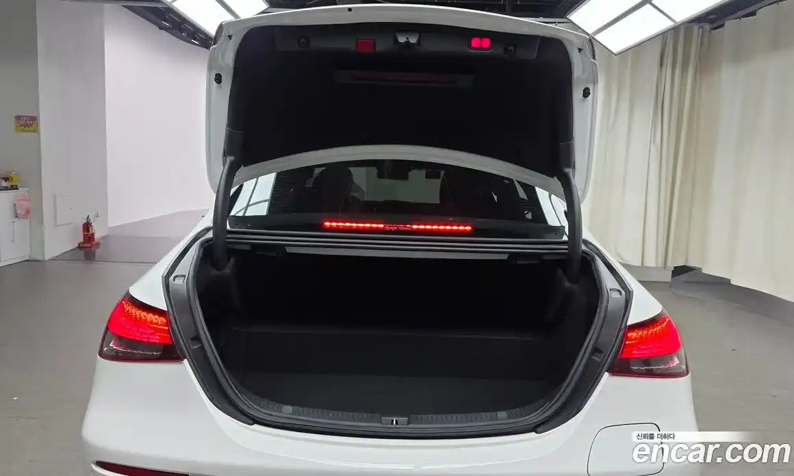 Mercedes-Benz E-Class 2021 2.0 Автомат в Москве № 764376, фото 20