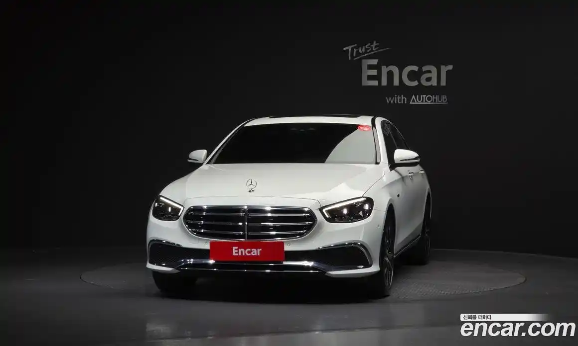 Mercedes-Benz E-Class 2021 2.0 Автомат в Москве № 764376, фото 3