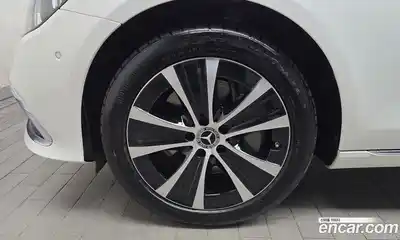 Mercedes-Benz E-Class 2021 2.0 Автомат в Москве № 764376, миниатюра 5