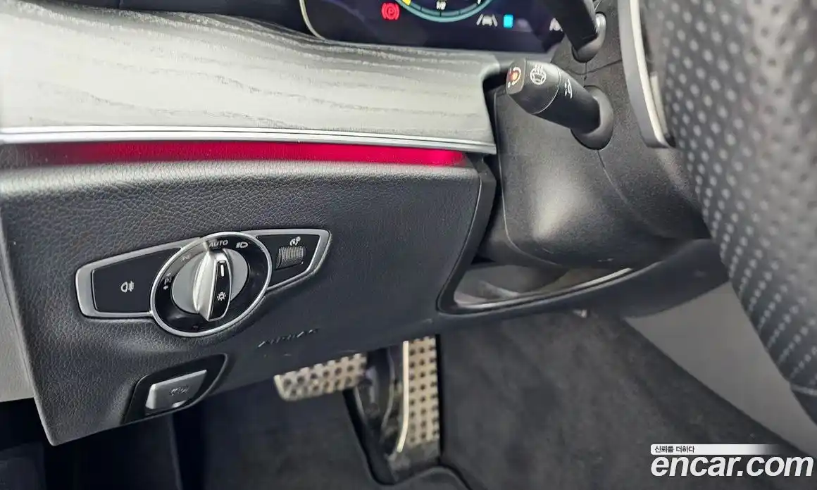 Mercedes-Benz E-Class 2022 2.0 Автомат в Москве № 764391, фото 17