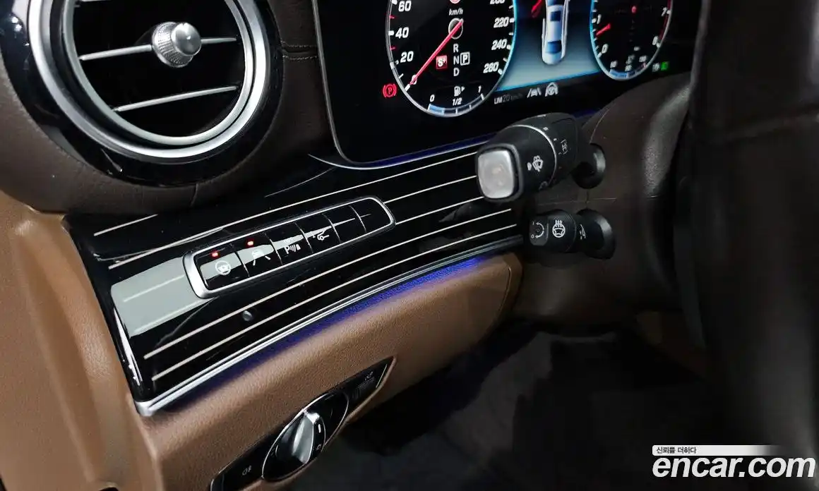 Mercedes-Benz E-Class 2020 3.0 Автомат в Москве № 764517, фото 18