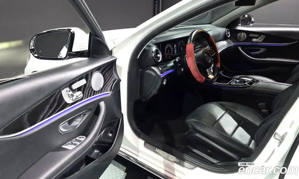 Mercedes-Benz E-Class 2018 2.0 Автомат в Москве № 764558, фото 11