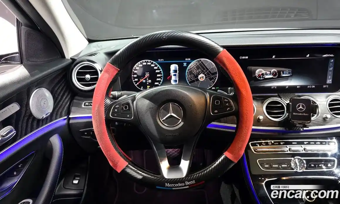 Mercedes-Benz E-Class 2018 2.0 Автомат в Москве № 764558, фото 13