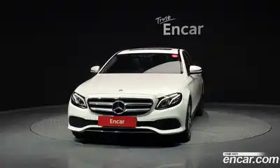 Mercedes-Benz E-Class 2018 2.0 Автомат в Москве № 764558, миниатюра 3