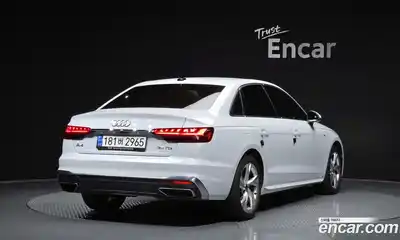 Audi A4 2022 2.0 Автомат в Москве № 764942, миниатюра 2