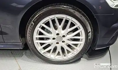 Audi A6 2018 2.0 Автомат в Москве № 765116, миниатюра 5